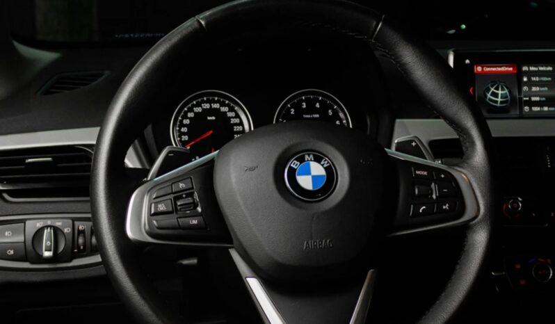 
								BMW X1 cheio									