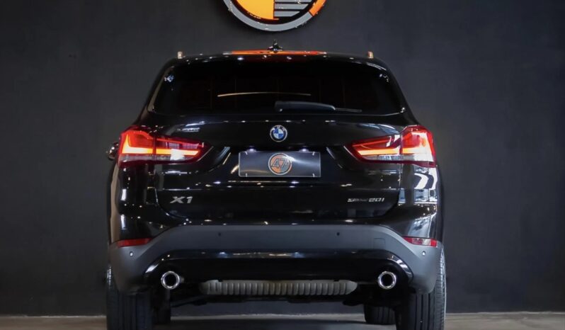 
								BMW X1 cheio									