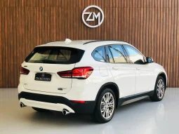 
										BMW X1 cheio									