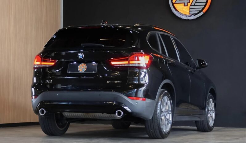 
								BMW X1 cheio									