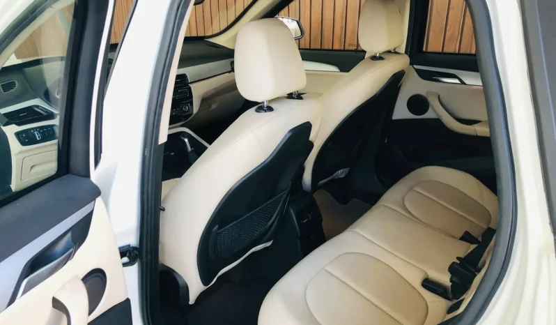 
								BMW X1 cheio									