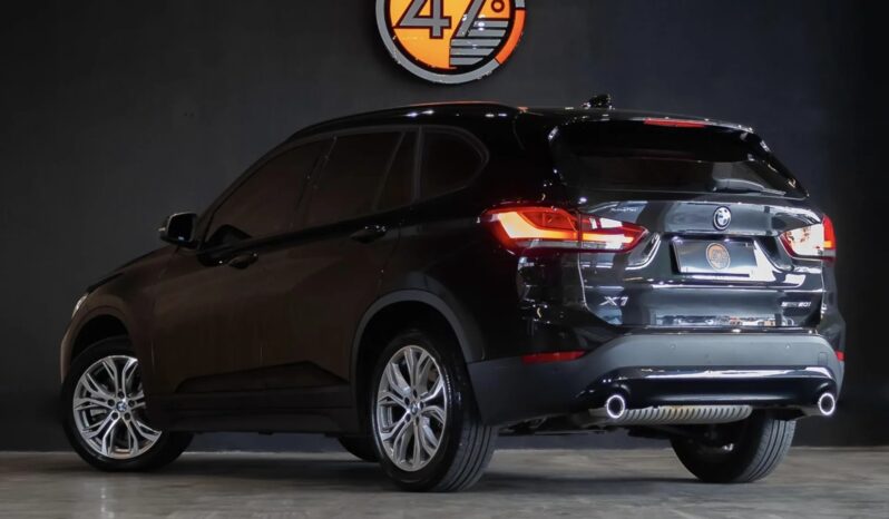 
								BMW X1 cheio									