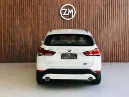 
										BMW X1 cheio									