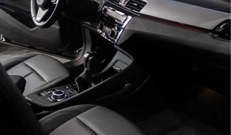 
								BMW X1 cheio									