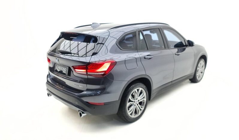 
								BMW X1 cheio									