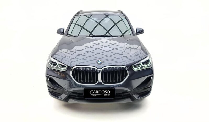 
								BMW X1 cheio									