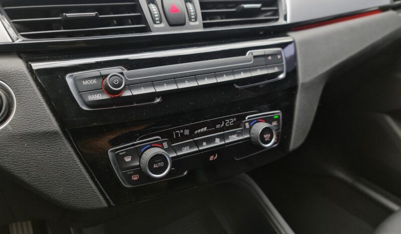
								BMW X1 cheio									