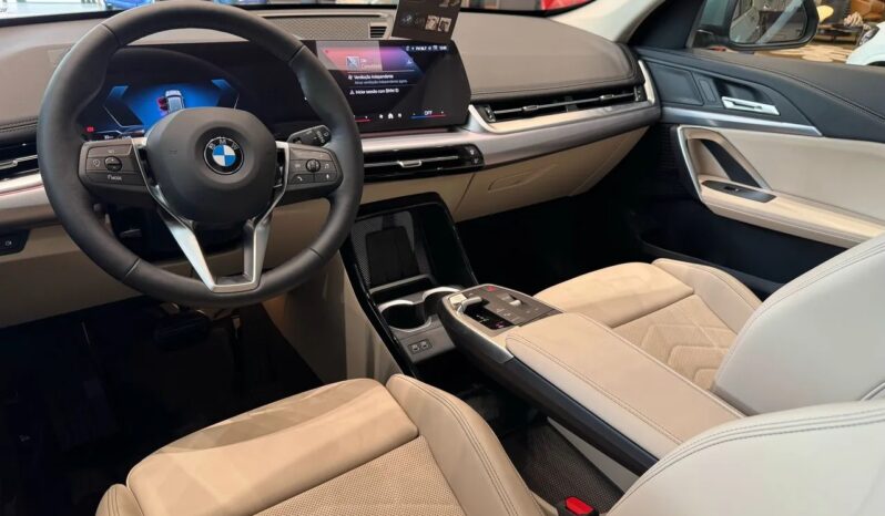 
								BMW X1 sDrive20i X Line 2.0 Turbo cheio									