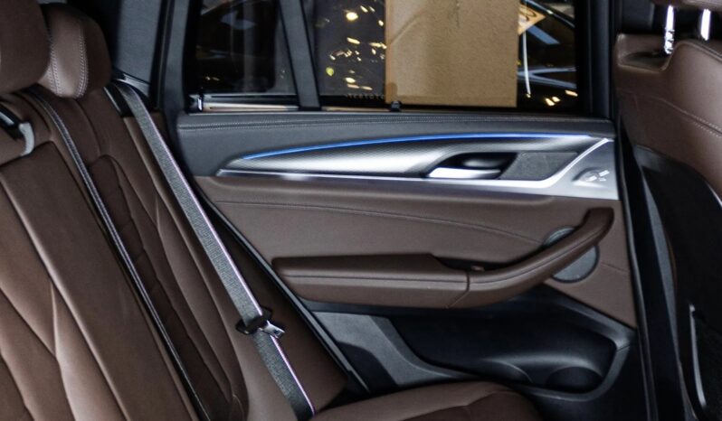 
								BMW X3 HÍBRIDO M SPORT STEPTRONIC cheio									