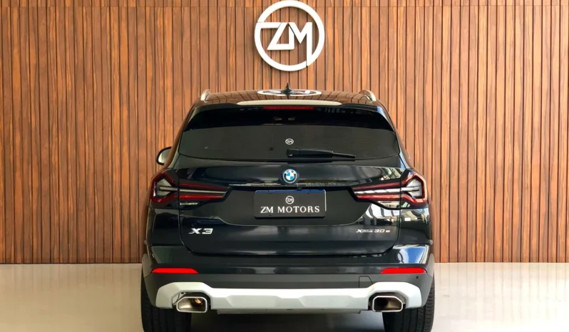 
								BMW X3 cheio									
