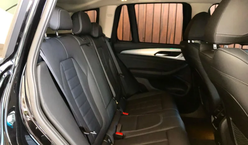 
								BMW X3 cheio									