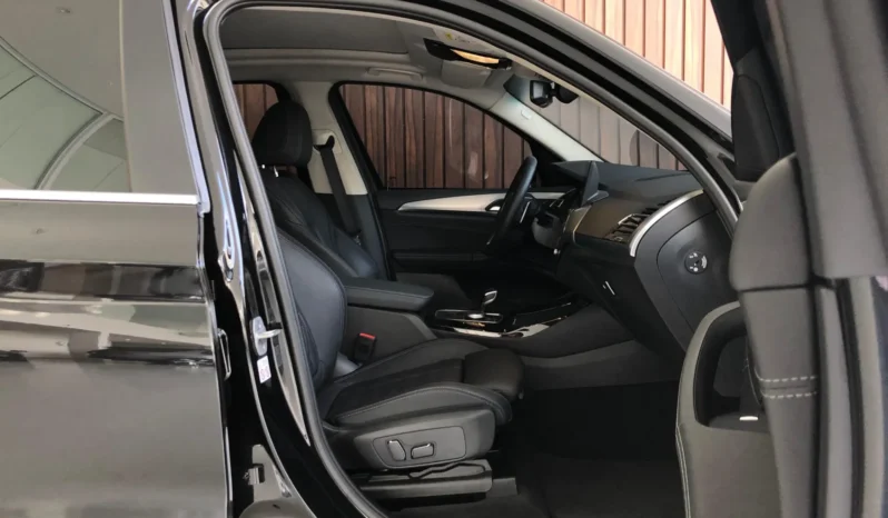 
								BMW X3 cheio									