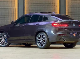 
										BMW X4 cheio									