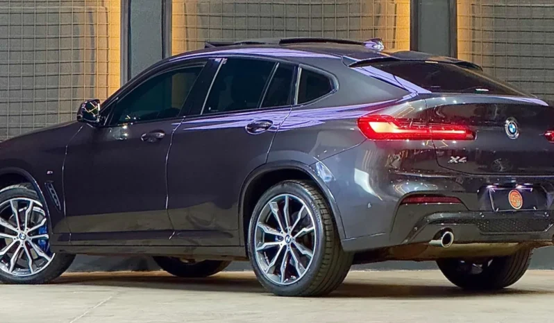 
								BMW X4 cheio									