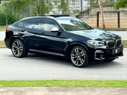 
										BMW X4 cheio									