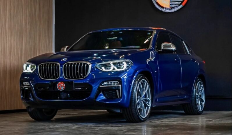 
								BMW X4 M40i cheio									
