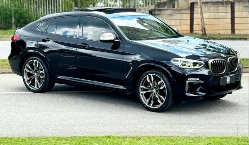 
								BMW X4 cheio									