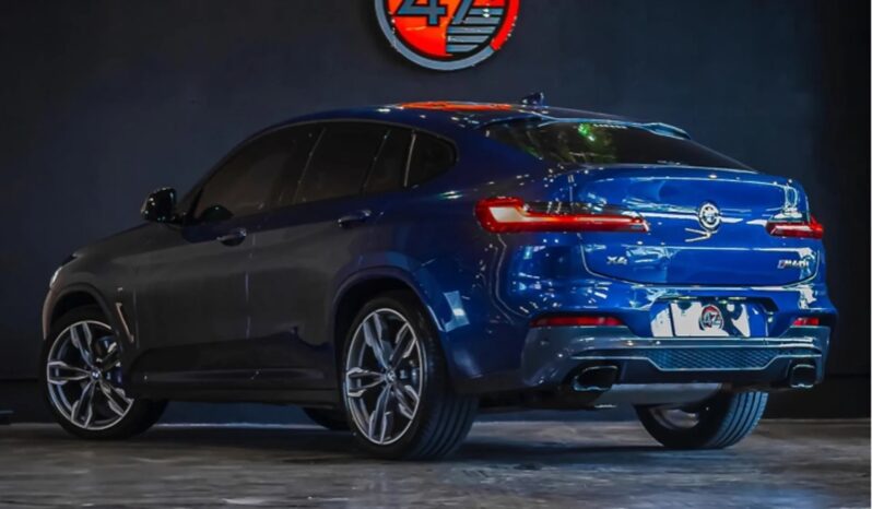 
								BMW X4 M40i cheio									