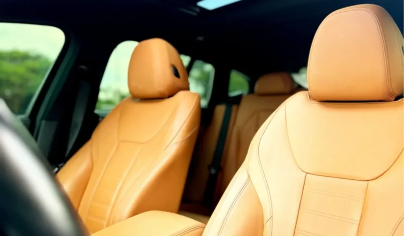 
								BMW X4 cheio									