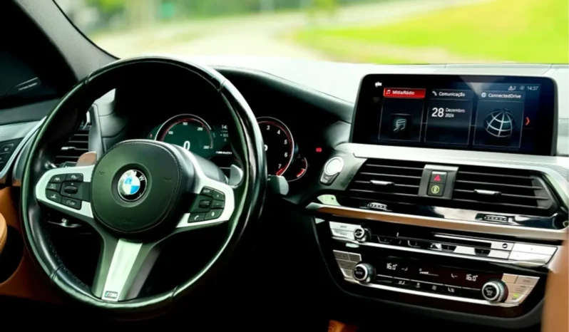 
								BMW X4 cheio									
