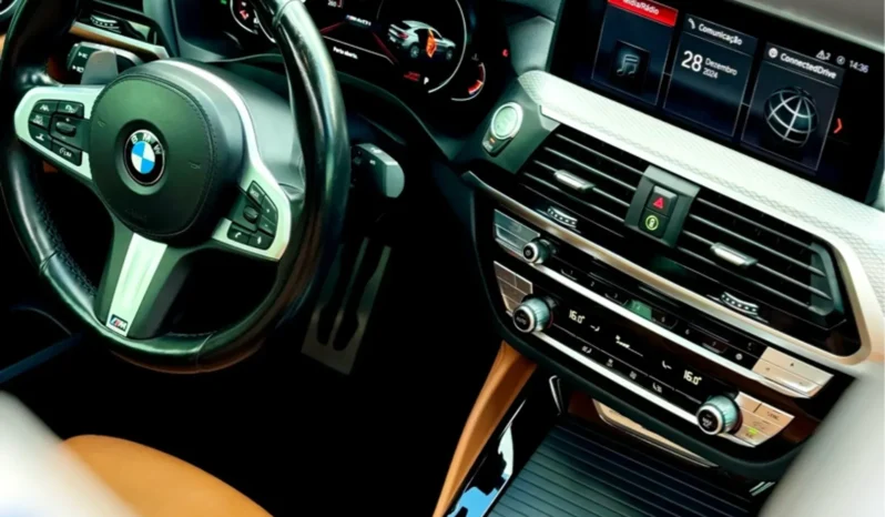 
								BMW X4 cheio									