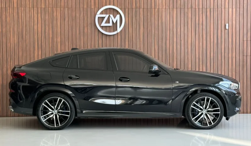 
								BMW X6 cheio									