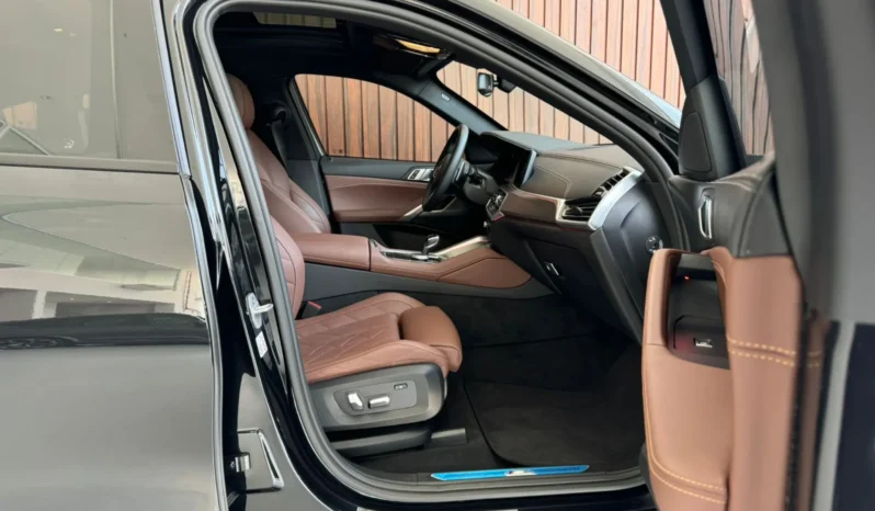 
								BMW X6 cheio									