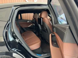 
										BMW X6 cheio									