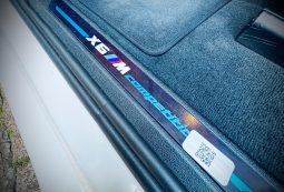 
										BMW X6 cheio									