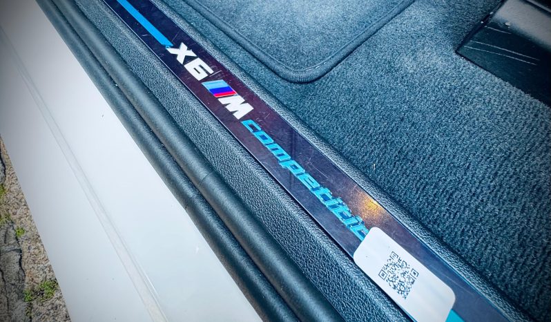 
								BMW X6 cheio									