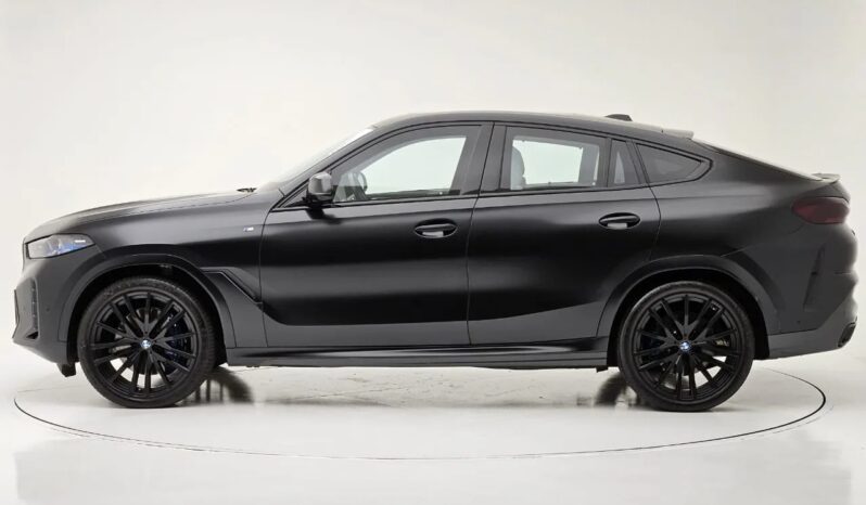 
								BMW X6 3.0 TWINPOWER XDRIVE40I M SPORT cheio									