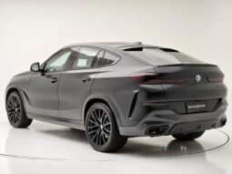
										BMW X6 3.0 TWINPOWER XDRIVE40I M SPORT cheio									