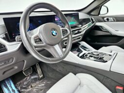 
										BMW X6 3.0 TWINPOWER XDRIVE40I M SPORT cheio									