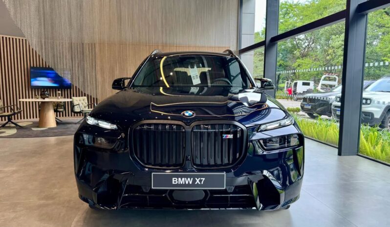 
								BMW X7 4.4 V8 M60i STEPTRONIC cheio									