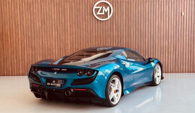 
								FERRARI F8 TRIBUTO cheio									