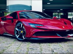 FERRARI SF90