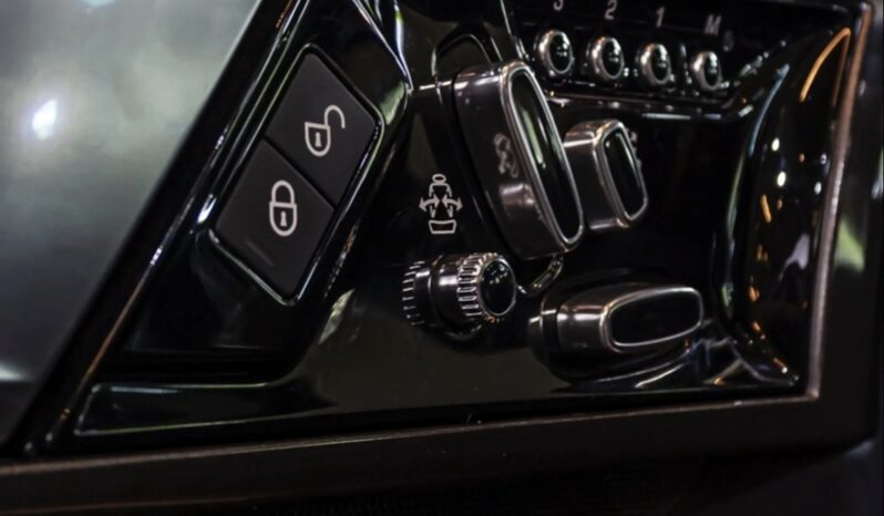 
								JAGUAR F-TYPE cheio									