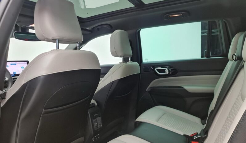 
								JEEP COMMANDER OVERLAND cheio									