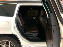 
										JEEP COMMANDER cheio									