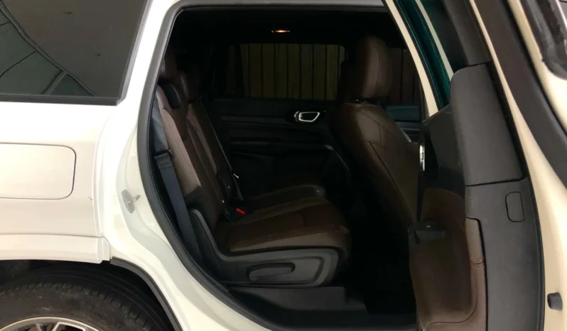 
								JEEP COMMANDER cheio									
