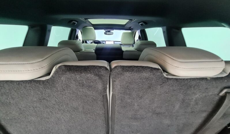 
								JEEP COMMANDER OVERLAND cheio									