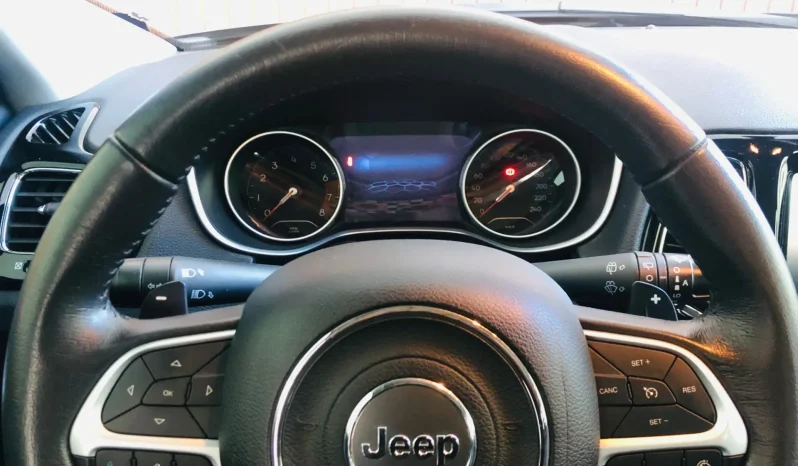 
								JEEP COMPASS cheio									