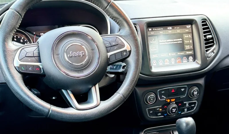 
								JEEP COMPASS cheio									