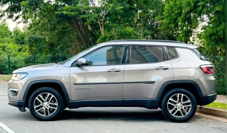 
								JEEP COMPASS cheio									