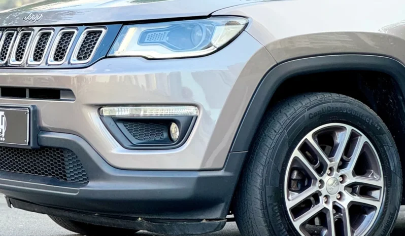 
								JEEP COMPASS cheio									