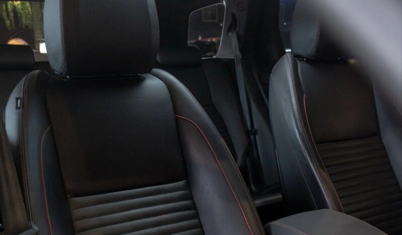 
								LAND ROVER DISCOVERY SPORT cheio									
