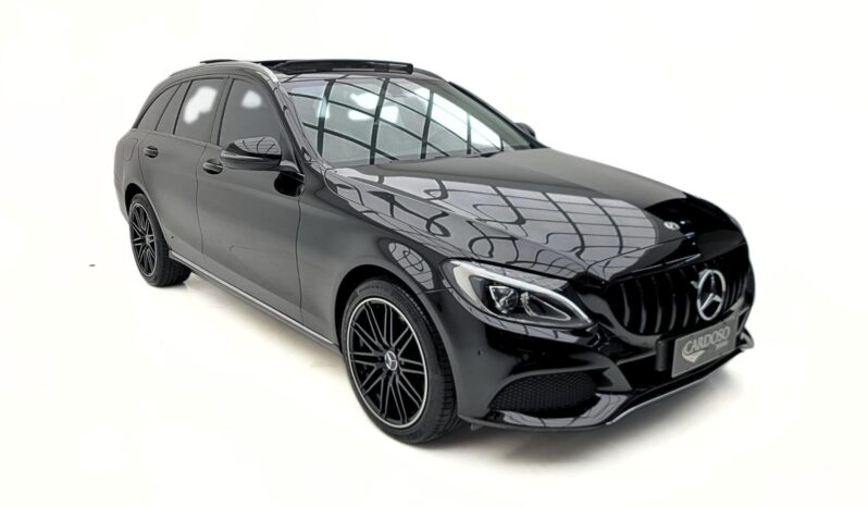 
								MERCEDES-BENZ C 300 cheio									