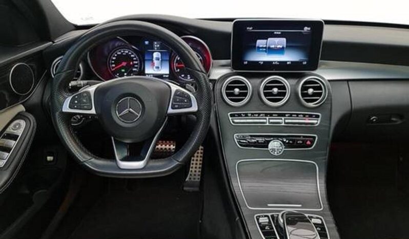 
								MERCEDES-BENZ C 300 cheio									