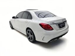 
										MERCEDES-BENZ C 300 cheio									