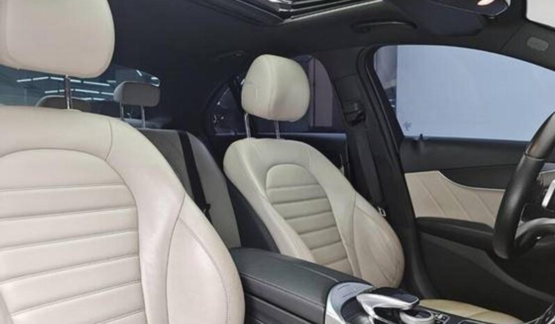 
								MERCEDES-BENZ C 300 cheio									